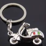 Motorkárska kľúčenka – Vintage Vespa